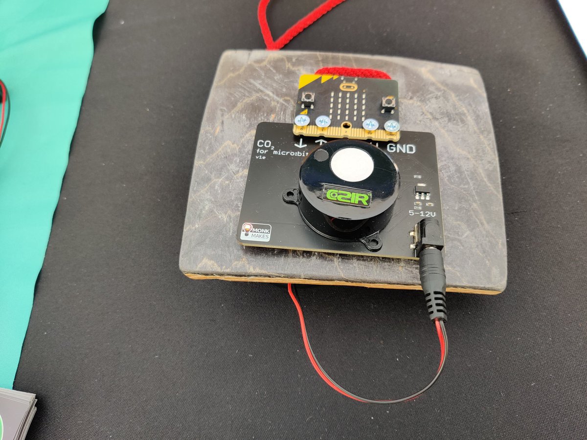 Having a blast at #openukcop26 in #Scotland at #Cop26 fringe event with @WeAreComputing 
& @gowolade  @TLA_YE 🚀

Thanks @hackerfemo for showing me your IoT #AirQuality sensor powered by @brilliant_labs #bBoard & Click sensor working alongside @monkmakes sensor board 🤯 #caschat