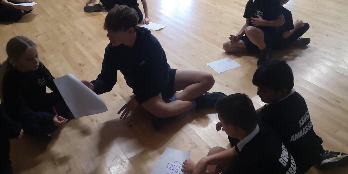 MrCox_PE's tweet photo. The SGO team @DorsetGames & @poolehighsport leaders hard at work. 12 schools involved today growing thier next crop of Bronze Ambassadors #leadyourgeneration #bronzeambassadorarmy https://t.co/hlrNpCurHf