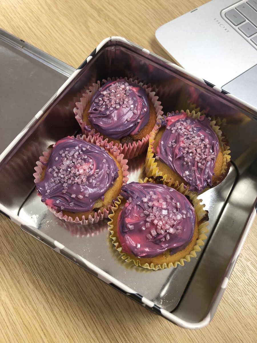 missneilcams's tweet photo. This week I have been gifted macaroons, cupcakes and a chameleon picture (they know how much I LOVE CHAMELEONS) 🥰I love the kindness from our pupils, so thoughtful! #actsofkindness #camsandproud #theyknowmewell https://t.co/xLeUznSZNl