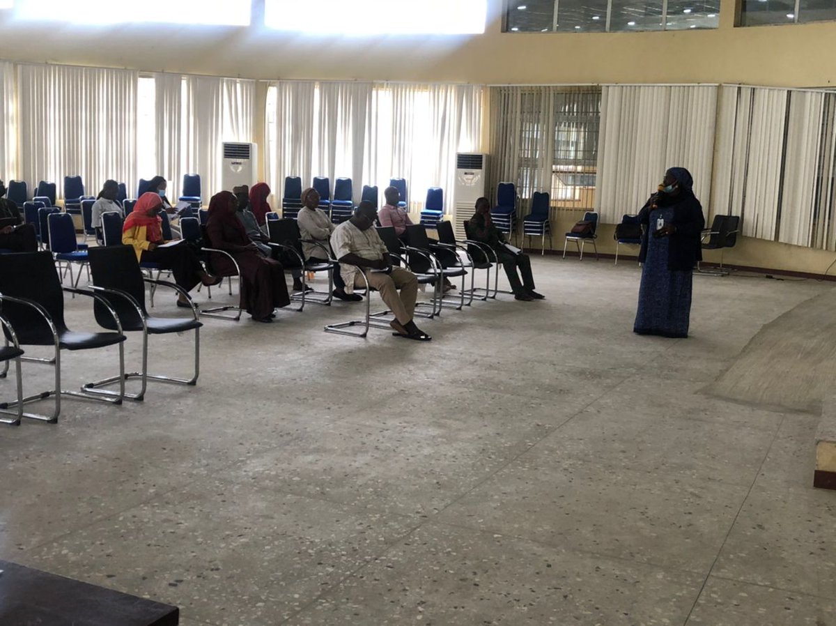 Geoson_FCT's tweet photo. Dr. Rakiya Babamaji
Delivering keynote message on behalf of DG NARSDA. 
#GISDAY #innovation #challenge #geospatial #GIS #geographicinformationsystems https://t.co/9oPEtGUlJN