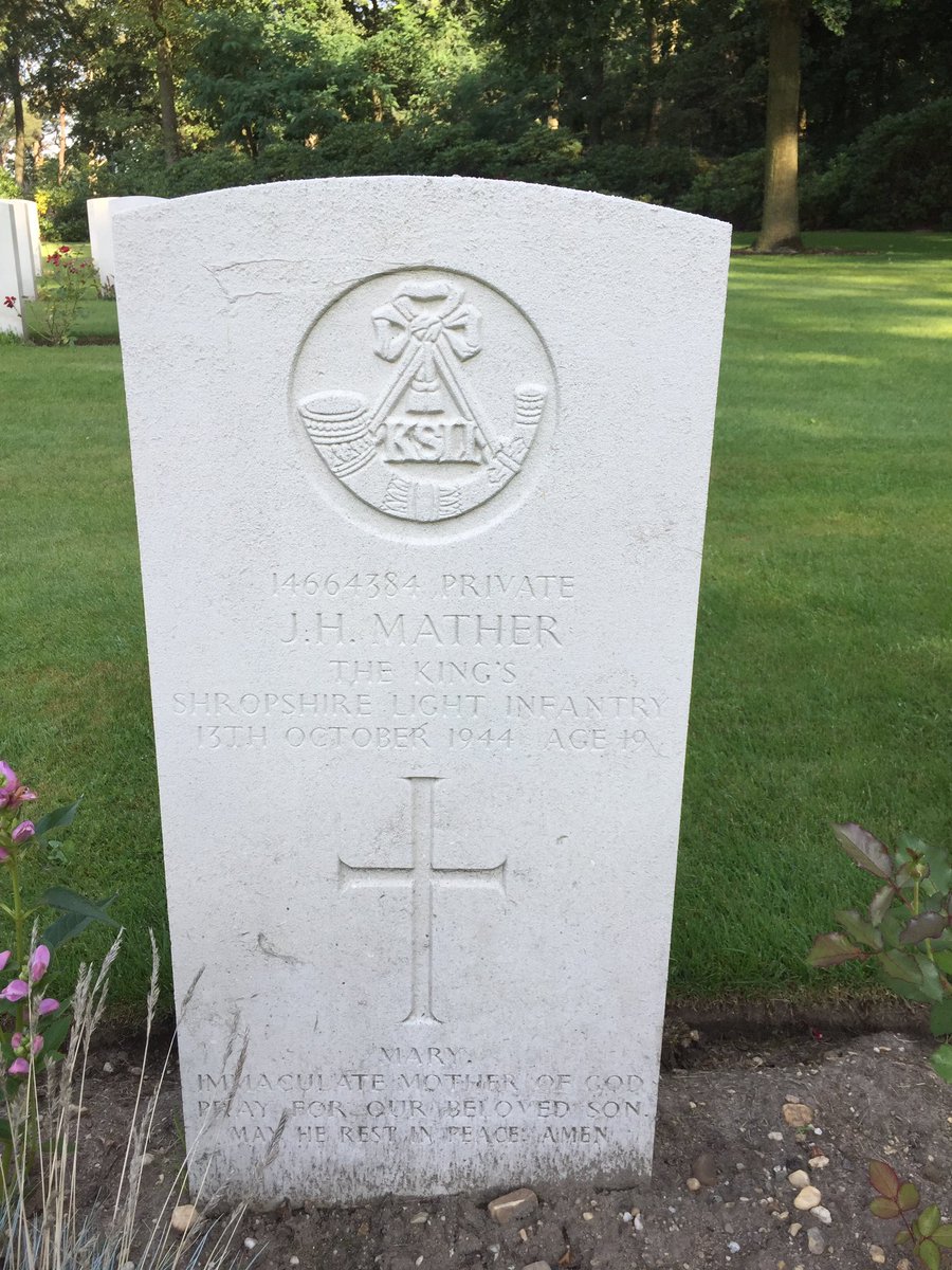On #RemembranceDay please spare a moment to remember my grandfather, Alick Bott, who was killed in action in Holland on 13th October 1944 at the age of 32. He is buried alongside 19 year old John Mather who was killed in the same action near Mook.
