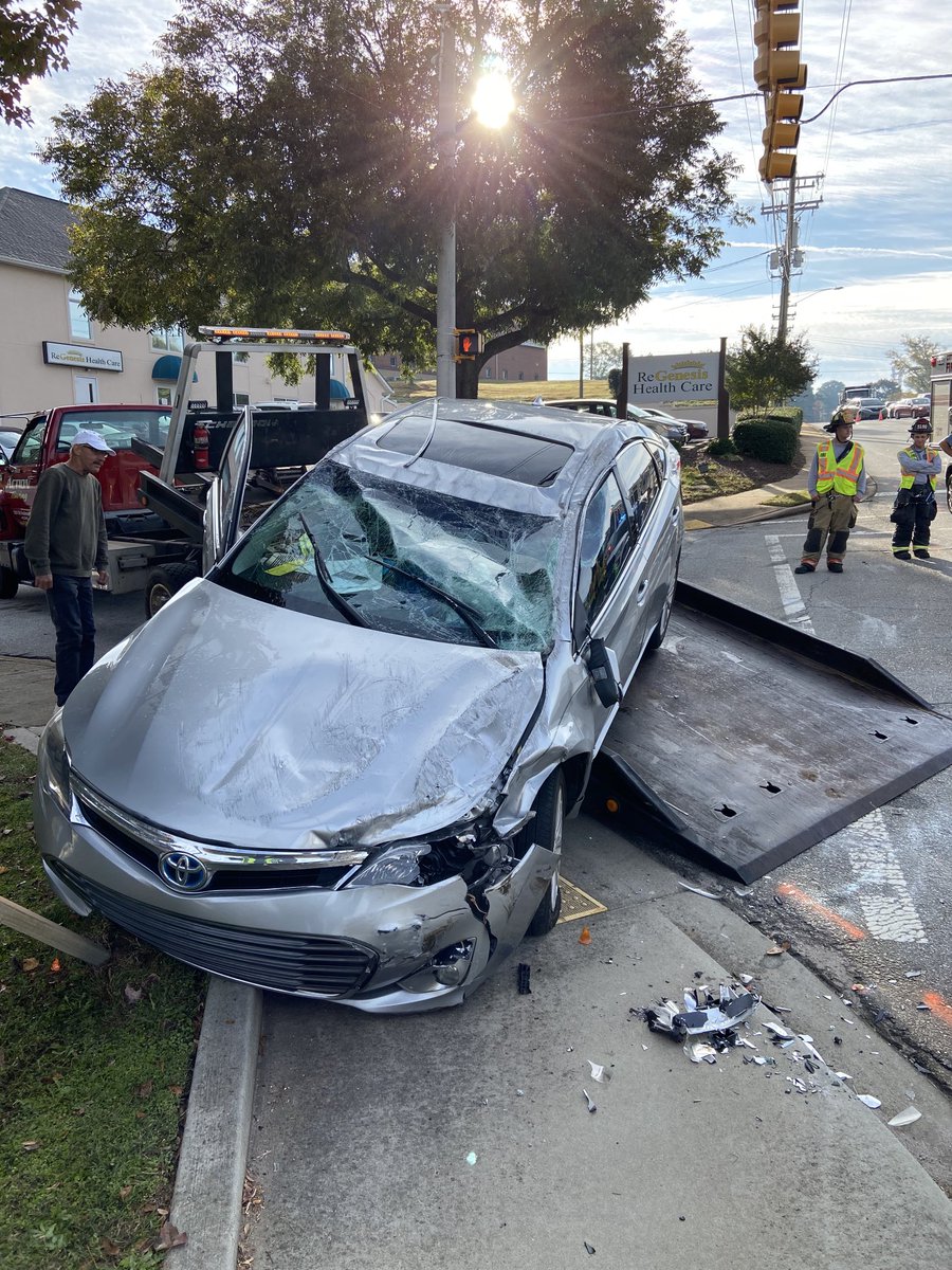 2 years ago today I walked away from this crash. No doubt my Guardian Angel was watching over me. Live each day to the fullest and be thankful for God’s many blessings 🙏🏻