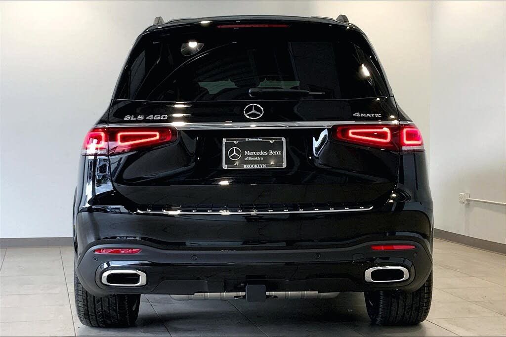 PrestigeAutoIn1's tweet photo. La gamme de Mercedes-Benz Classe GLS-Class avec le summum de l'espace arriére absolument incomparable et du confort extraordinaire, une finition admirable et class disponible chez Prestige Auto 
Contact : 33 825 40 44
#automobile #senegal #kebetu #Mercedes #GLS https://t.co/pC29gvE5VP