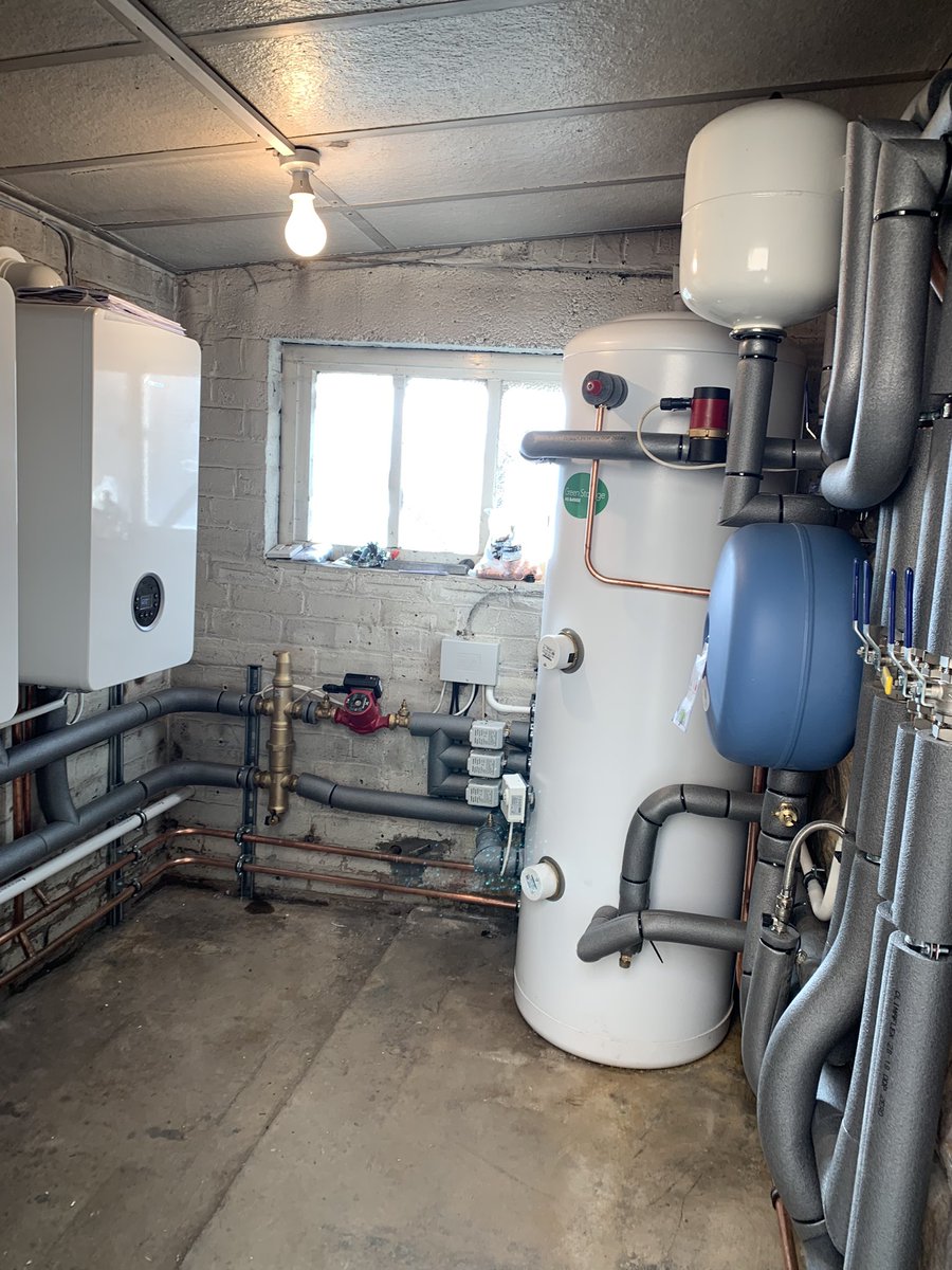 agosto1968's tweet photo. @WorcesterBosch @IMIHydronicUK @googlenest @PipeLaggerPro
-
-
#plumber #plumbers #plumbing #plumblife #plumberslife #hvac #hvaclife #tools #pipe #copper #copperpipe #unvented #hotwater #engineer #pipeperfect #ionlydotechnicalshit #plumbersworld #worldplumbers
Very satisfying👍 https://t.co/V3i73RsUum
