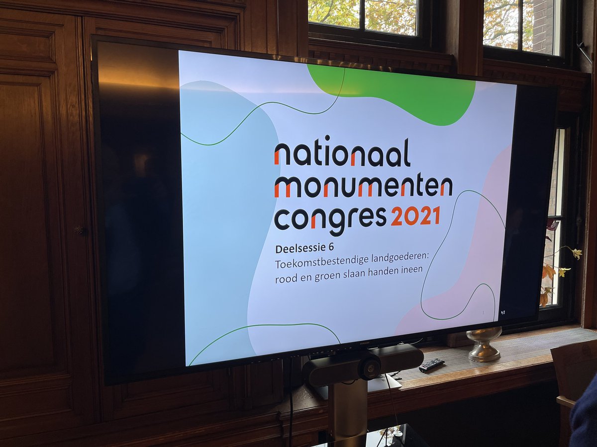 michaelsijbom's tweet photo. Bij deelsessie “toekomstbestendige landgoederen: rood en groen slaan handen ineen” op het #NMC21 in @tropeninstituut. Samen met St Boei in gesprek met deskundigen. https://t.co/pqzYLEjYgL