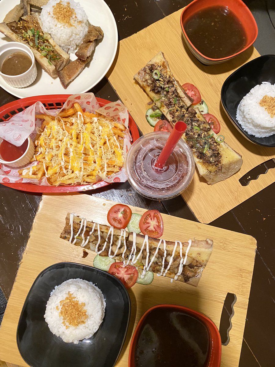 cristineejoy's tweet photo. #quickcatchup
@jengaelo @cadavez_jovie ๐ https://t.co/rmNbnuAshL