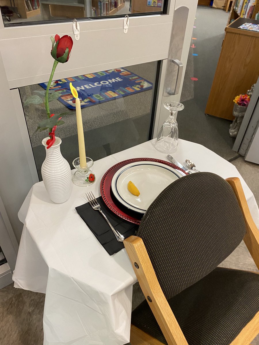 PKSDlovesbooks tweet media