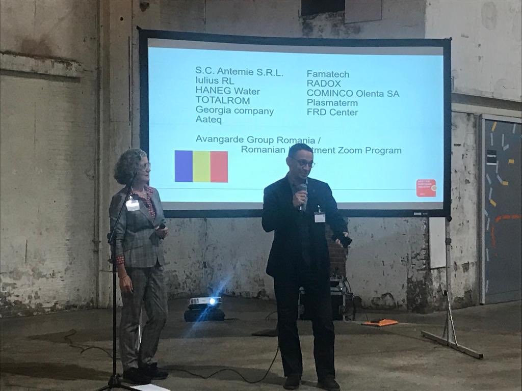 reinderschaap's tweet photo. Vandaag in de oude suikerfabriek in Groningen; een delegatie Roemeense bedrijven ‘meets Northern industry’ MNI!
@GretaJagerSmit @HagueTrade #agriprogress https://t.co/5qrdzjiZl8