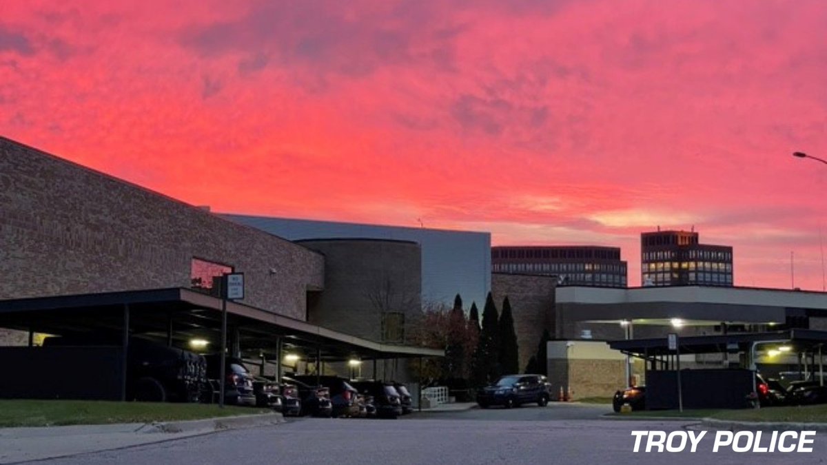 TroyMI_Police's tweet photo. It's a beautiful morning in Troy today. Join us at 11 am for a ceremony at Veterans Plaza in front of Troy City Hall honoring all of our brave military veterans. 🇺🇸 #VeteransDay2021 https://t.co/8pxGmLYvrQ