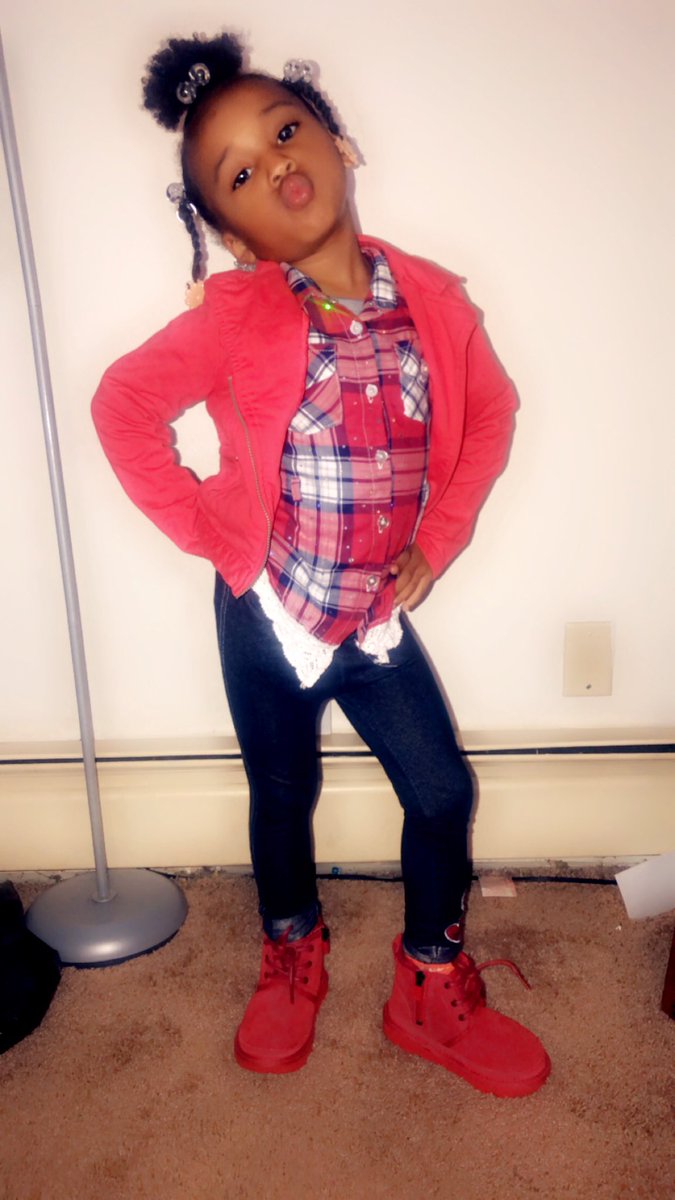 SwaggedMonae's tweet photo. My Baby Red White &amp; Blue Day at School 🥰🥰 https://t.co/AsK5dYF3aG