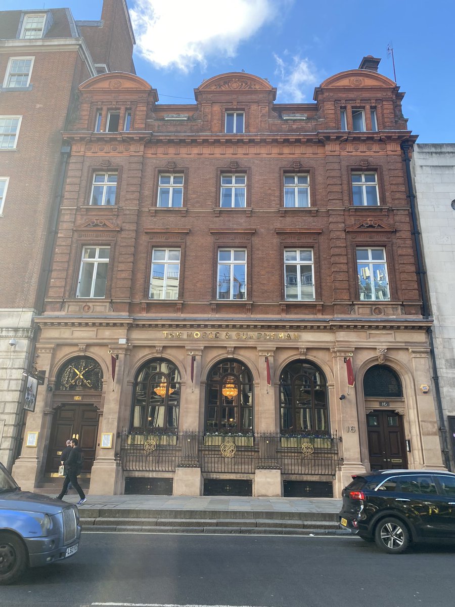 London Pub Guru tweet media