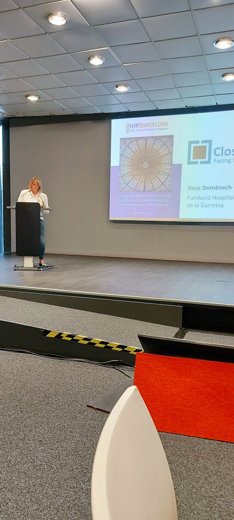neus_domenech's tweet photo. Thank you for the opportunity #Close2U #breastcancer #innovation #humanize #IHF2021 @uchcat @IHF_FIH @RoboticsYasyt @hospiolot https://t.co/b1PK0HBqem
