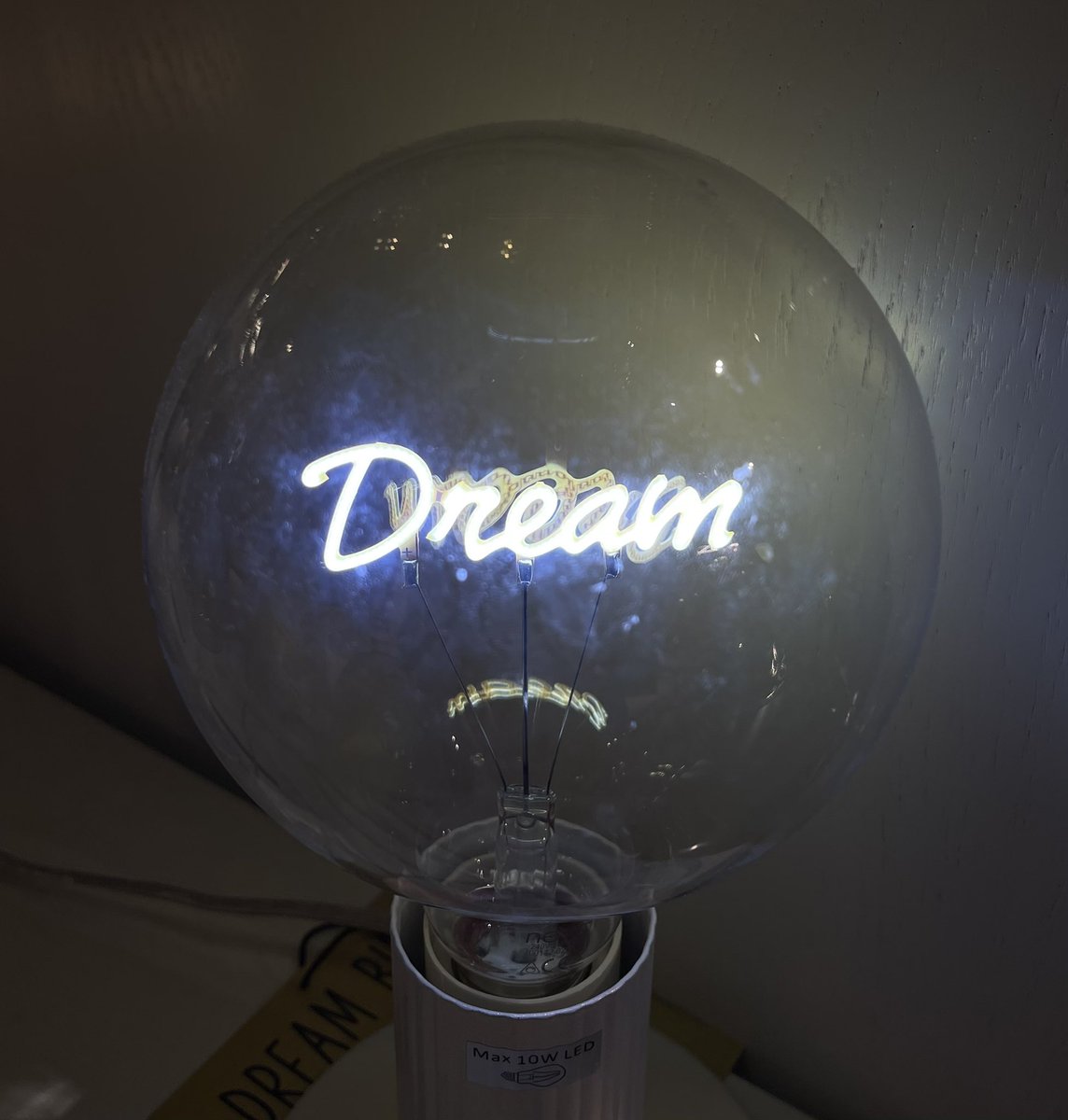 Ph1LzA's tweet photo. just met up with @Dream before George 🤪🤪🤪 https://t.co/FIq1jn5Vtj