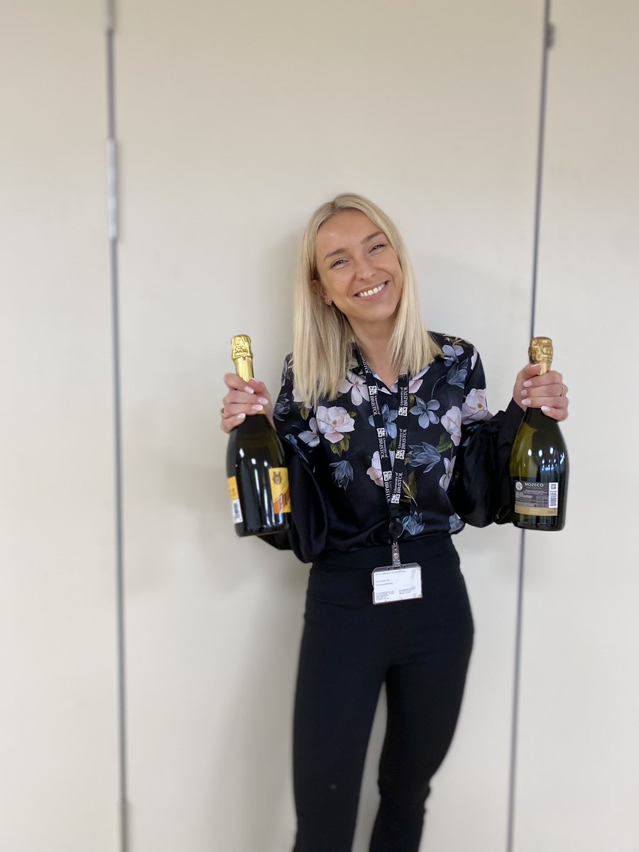 cmahaworth's tweet photo. Super proud of Dr @JessicaArmitag6 Thanks to brilliant examiners @HelenLFisher and @EstherWalton18! Can’t wait to see what Jess will do next #PhDSuperstar! @BristolUniPsych https://t.co/F1TAHvT1Qd