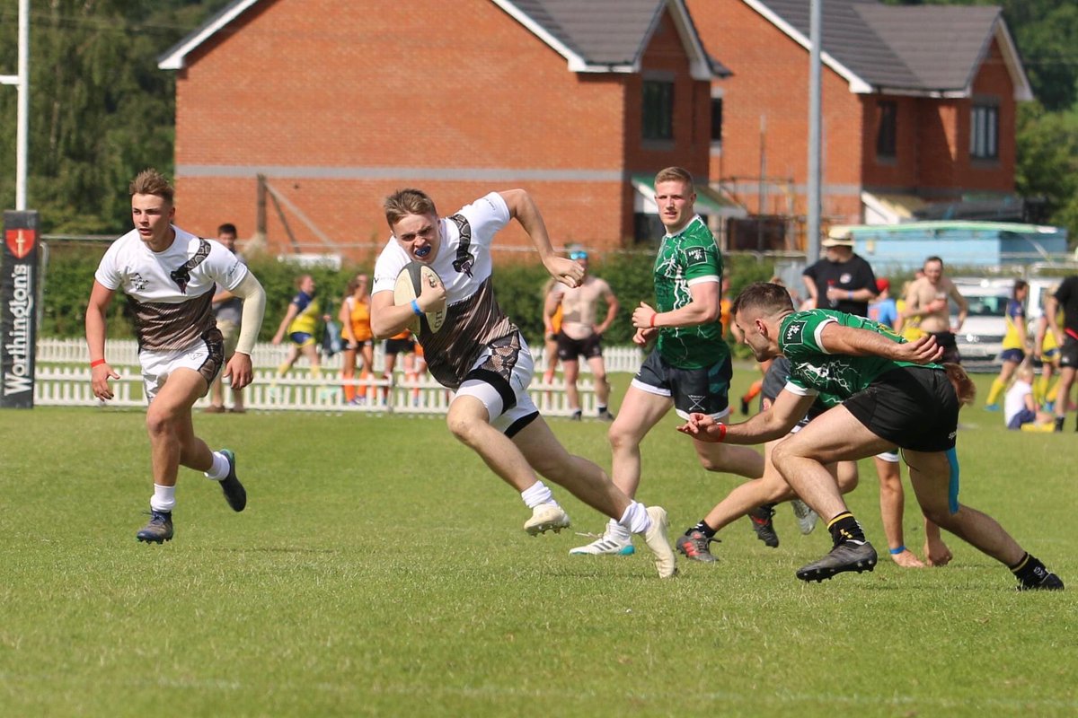 🏉Fancy joining us for Sundogs 2022?!🏉

Our team entries are open and we have two available slots in our rugby 7s competitive competition!  

Enter your team now by emailing or messaging us!