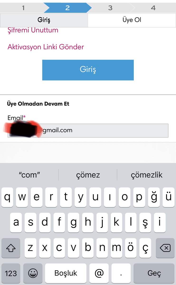 Bi burda çömez olduğum yüzüme vurulmamıştı o da oldu