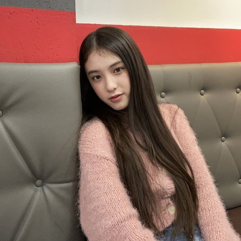 myahfiles's tweet photo. prettiest girl on earth https://t.co/MyY9BsLjeL