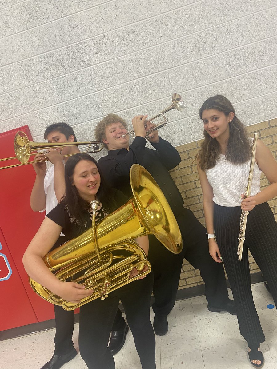 sedgwickbands's tweet photo. Had an awesome time and made some great music at the HOAL Honor Band in Hutch yesterday! https://t.co/O97BWCHuWR