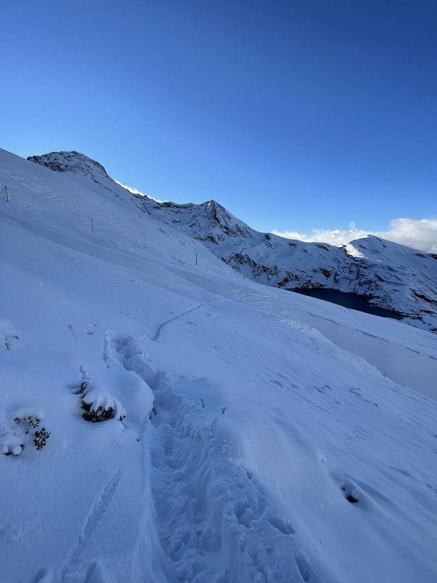 sbx98's tweet photo. Quelques vues de la rando du week-end dernier en Ariège à la découverte des premières neiges ! Jusqu’à 70cm localement au Pic du Crabère @Meteo_Pyrenees #pyrenees https://t.co/Dpwf8y3dA0