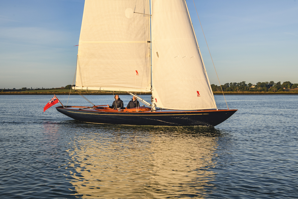 SpiritYachts's tweet image. A closer look at the new Spirit 30. At 9.15m with a light displacement of 1.7 tonnes, this day sailor is designed for single or short-handed cruising or regatta racing. Find out more: bit.ly/3c0OcsF
#spirityachts #modernclassic