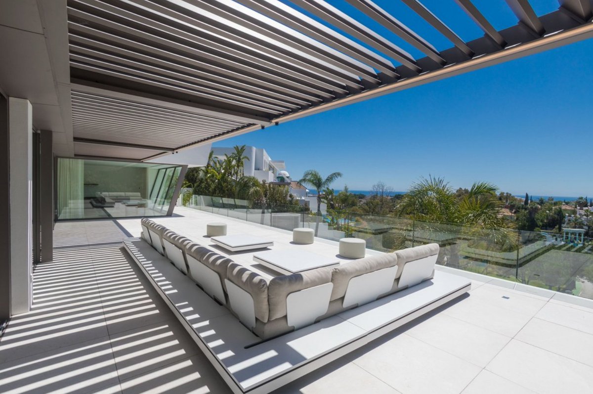 crooky101's tweet photo. Contemporary detached villa for sale in Nueva Andalucía, Marbella. 6 bedrooms, 6 bathrooms, 867 m2 living area, 299 m2 terrace, South orientation, private pool, panoramic views, excellent condition, € 6.450.000. 
More info: https://t.co/3GayHMjY3K https://t.co/96qLJA4hCW