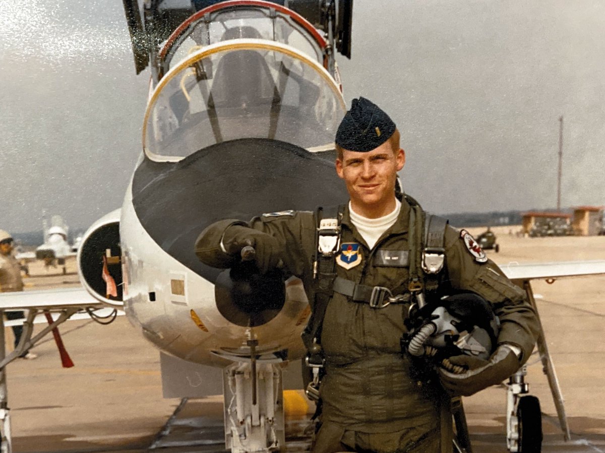 Earlier this year, QSR Automations founder Lee Leet was posthumously awarded the Patriot Award. This award is given to the Service Members supervisors for their support through various measures. Read all about the award here ➡️bit.ly/30jt1zW #VeteransDay