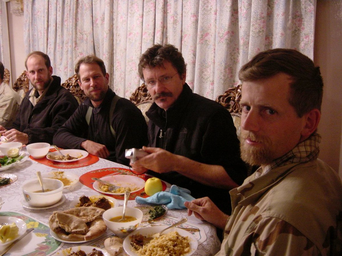 oda5951's tweet photo. On this day...

11-11-2001: A day after liberating Mazar-e Sharif, Gen Dostum is told by an Interpreter that Nov. 11th is Veteran's Day for the American forces. So overtaken by the news, he tells his staff he must celebrate by giving a party for his fighting brothers, ODA595. https://t.co/4SehkPEhY6