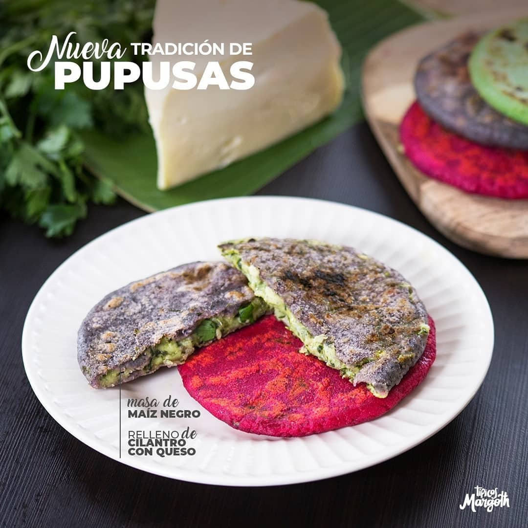 gastrosv's tweet photo. Para los pupusofagos innovadores, les dejo la oferta de pupusas de @TipicosMargoth donde están usando vegetales y tipos de maíz (azul) para darle color a esos discos de maíz relleno.
#streetfood #pupusas #pupusulandia #salvadoreña #cocina #Foodie #foodsv #foodlove https://t.co/UPC1iX2jAL