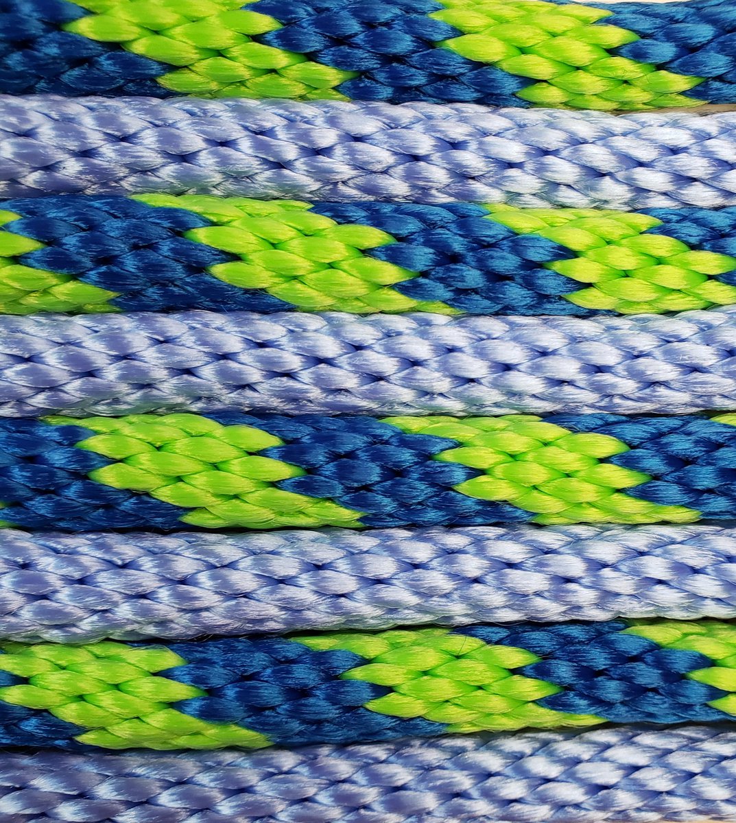 LoneWolfPet's tweet photo. Our 1/2" round braid in Surfside &amp; Sky Blue. #lonewolfpets #wholesale #handmade #dogshows #dogtraining #petsupplies #petproducts #dogleashes #leashes #springtexasbusiness #Springtx #Texas #Houston #houstondogs #dogsoftwitter #dogs https://t.co/1YamzmQFZm