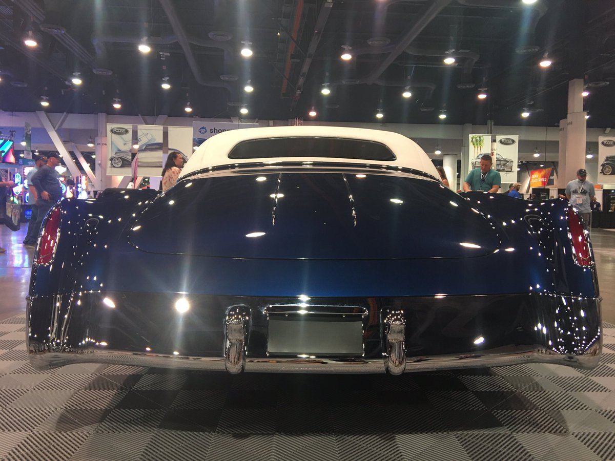 Classic_Chrome_'s tweet image. #SEMA2021 #classiccars #classicchrome #danalovescars  
#foose #eldorod