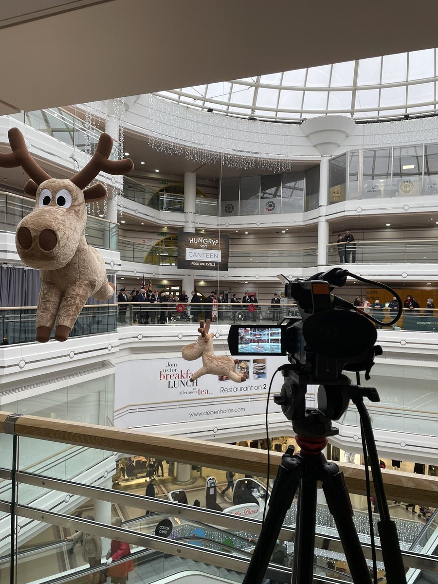 funnelloo's tweet photo. Today I had the pleasure of covering the wonderful #RemembranceDay2021 Poppy Drop, in @WestOrchardsCov - a one of a kind event to celebrate the serving, and the fallen.
#RemembranceDay #armisticeday #PoppyDrop #journalism https://t.co/mpMcitW8Dg