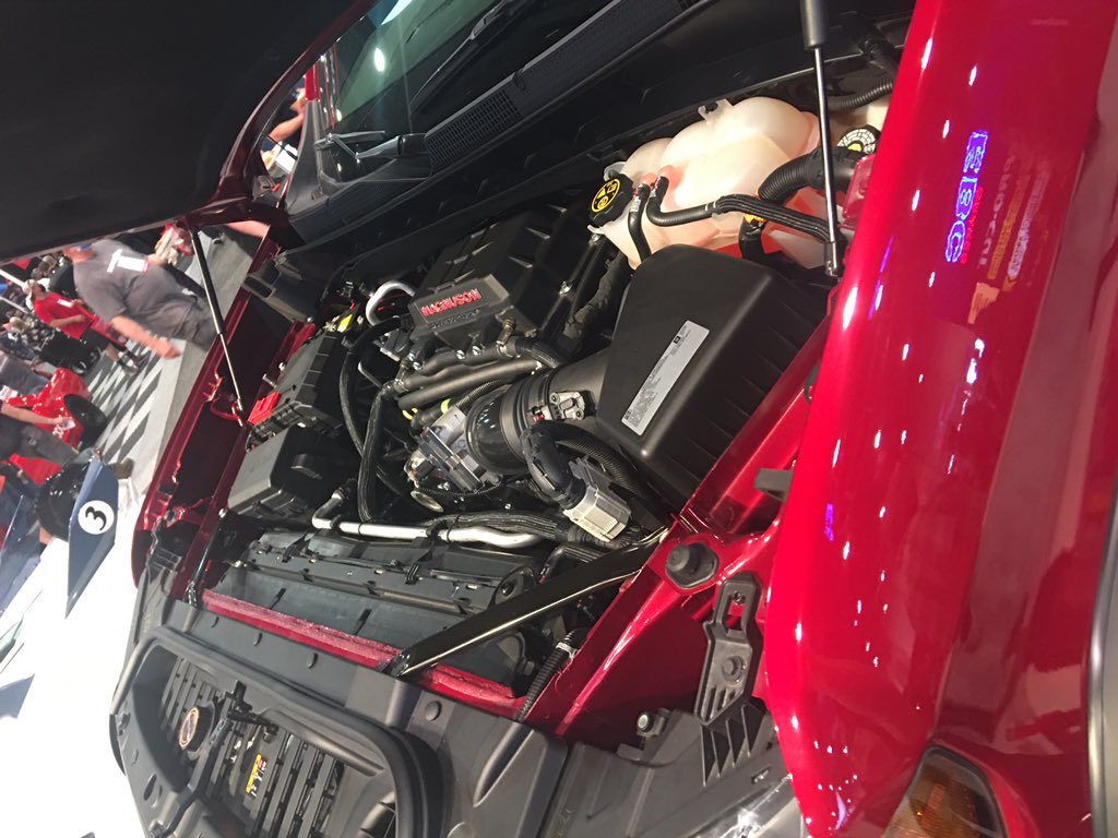 Classic_Chrome_'s tweet image. Shut the front door!! Check out this #grocerygetter by the iconic and so darn talented @KenLingenfelter 😍
#SEMA2021 #classiccars #classicchrome #danalovescars