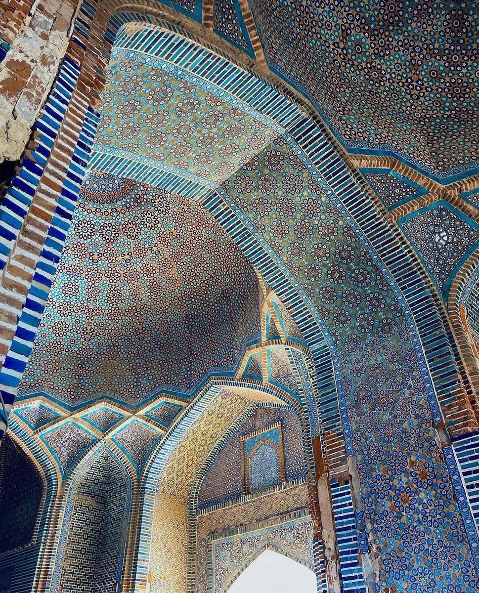 Arthistorian18's tweet image. Shah Jahan Mosque, Thatta Probably Pakistan’s most architecturally impressive mosque 🕌

Photos by @jeeven

@iamrana @ssharadmohhan 
#pakistan #BeautifulPakistan #mosque #art #architecturaldesign #architecturephotography