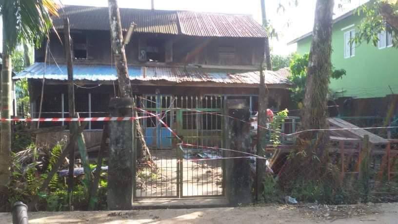julinooooo's tweet photo. 60 forces of SAC, including firefighters, with 4 vehicles, sealed off at least 7 houses of those who have involved in anti-coup activities,a home for a charity school in Zeyawaddy Ward,  some shops &amp; clinics #Pathein. #Nov11Coup #WhatsHappeningInMyanmar https://t.co/WbiqAszny5