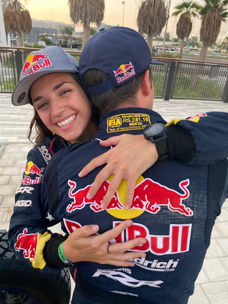 ¡Gracias por todo! Este título nos lo llevamos a casa.. 🇪🇸

Gracias a François Cazalet por ser un excepcional copiloto. Al equipo <a href="/redbull/">Red Bull</a> Off-Road Junior. A mis patrocinadores y familia... y sobre todo, a la afición.
Me animáis día a día a seguir haciendo historia😊