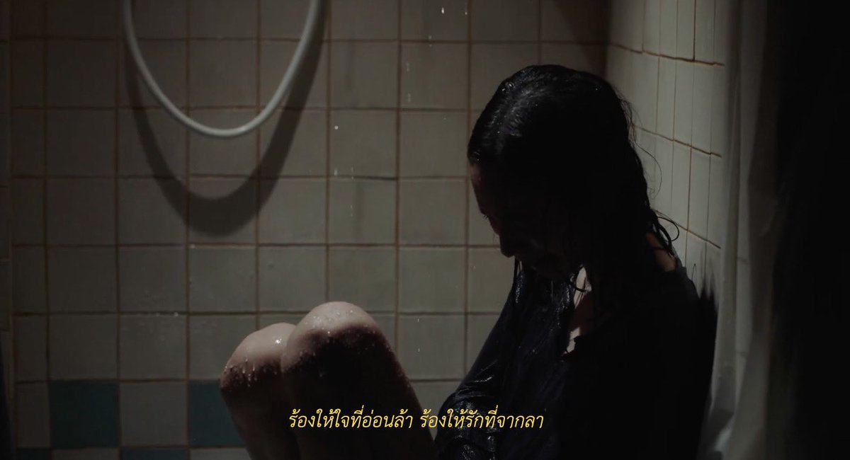 octobrae's tweet photo. คนที่เข้มแข็งที่สุดไม่ใช่คนที่ไม่ร้องไห้หรอก บางทีคนที่เข้มแข็งที่สุดอาจเป็นคนที่ยอมรับว่ามันเจ็บแล้วร้องไห้ออกมาต่างหาก 
" ร้องให้ใจที่อ่อนล้า ร้องให้รักที่จากลา "
ㅡ ฉันและน้ำตา , loserpop https://t.co/jAaLyGgbO3