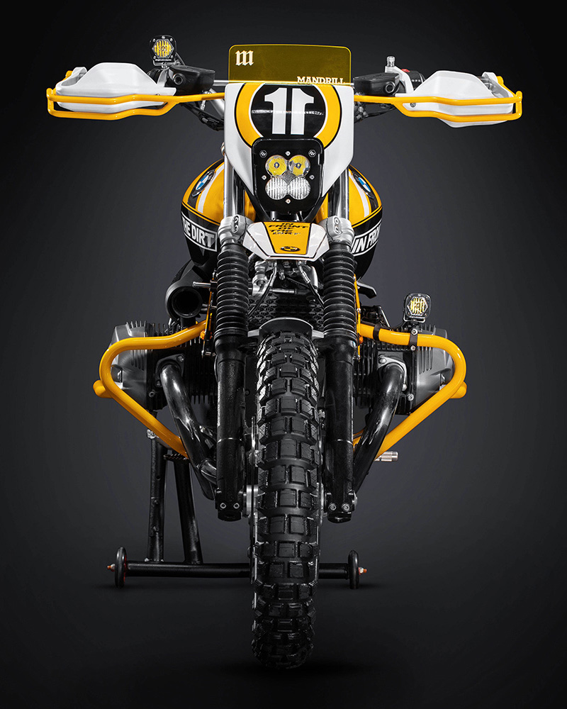 TheDailyRideUp's tweet photo. “Dirt Destroyer”

A BMW R nineT Desert Scrambler by Mandrill Garage, China. 

Grab Bag!
* 1200cc
* Baja Designs Headlight
* S1 Spotlights
* 10cm extra suspension travel
* CNC’d Wheel Hubs
* T-REX Logo
* Crash Bars
* In-house fabricated tail tidy unit
* Custom Exhaust https://t.co/8IfGBsBIQ4