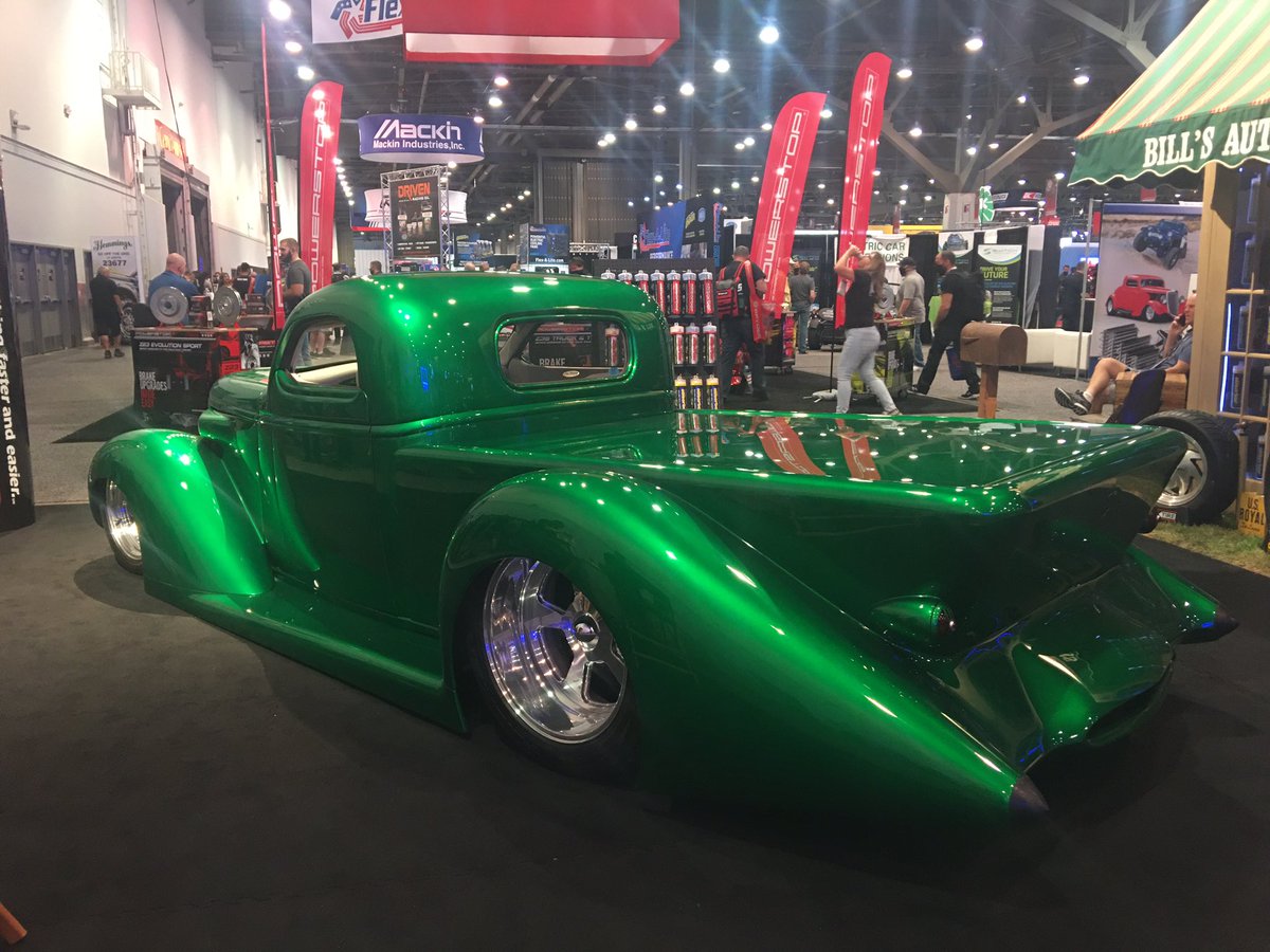 Classic_Chrome_'s tweet image. #SEMA2021 #classiccars #classicchrome #danalovescars  
#💚