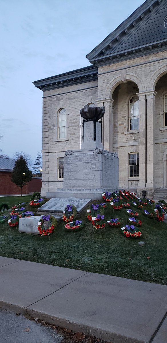 DChief813's tweet photo. LEST WE FORGET! GNES remembers the sacrifice. @NapaneeFire @Greater_Napanee https://t.co/oKMk35JZgK
