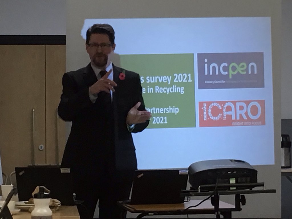 susanjcarey's tweet photo. I’m with the Kent Resource Partnership today bringing together @Kent_cc (the Waste Disposal Authority) &amp; the councils which do kerbside collections (the Waste Collection Authorities). We start with a presentation from @INCPEN on public confidence in recycling. @thatcheriteandy https://t.co/8HcyQnSvP0