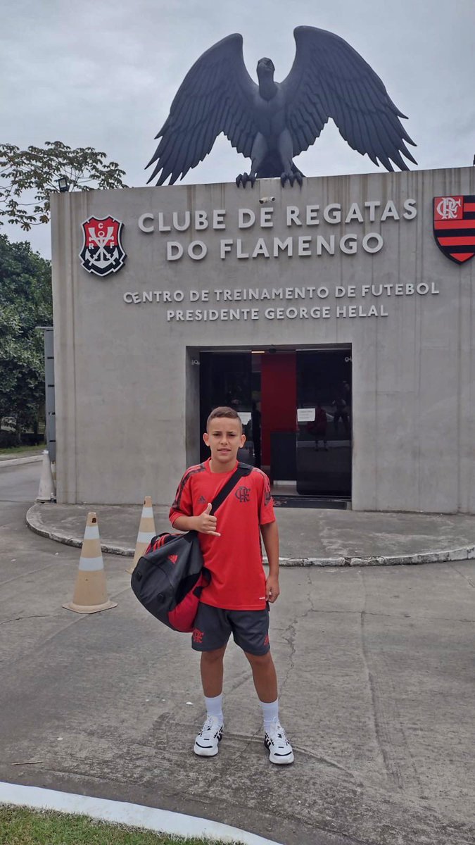 PedrinhoPit10's tweet photo. Hoje tem Fla x Flu , Em xerem as 14:00 !! Em seguida do jogo partiremos para Espírito Santo. Que papai do céu nos abençoe no jogo e na viagem!!! 🙏🏻👊🏻🖤❤️ https://t.co/nk6rVKROyy