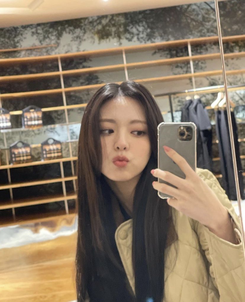 yuna pics tweet media