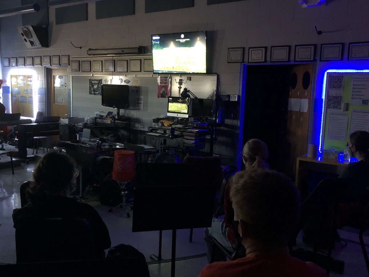 Bulldog Pride! tweet media