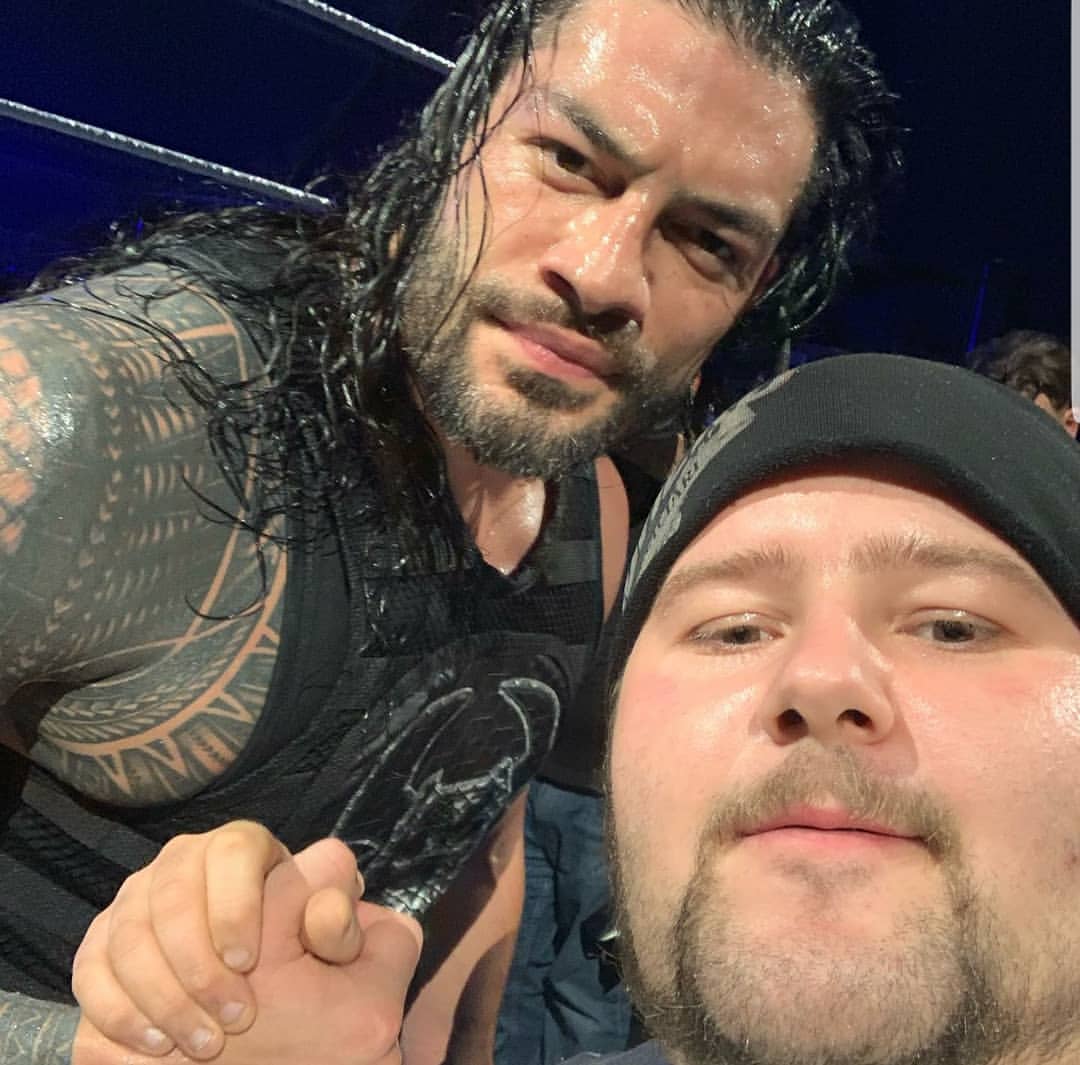 RomanR4Ever's tweet photo. Been a heel character we miss him like this , hopefully maybe one day we will get those if things ok , so here's to the our Big Dog ,to our only King and to us #WWLive two years ago today (11.11.2019) #WWEVienna #RomanReigns supreme #ThrowbackThursday
(Credit to all the owners) https://t.co/gbrQK49Vzu
