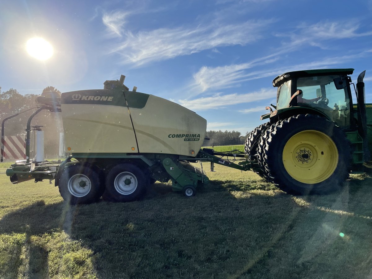 DrJJTuga's tweet photo. Shauni Nichols and the Beef Forage Team doing work yesterday on our last baleage cut of the year!  Thanks to @KroneAmerica and @USDA_NIFA  for supporting our research efforts as we continue to develop BMPs for #AlfalfaBermudagrass Mixtures!  #UGABeef #GAForages #NiftyTifty https://t.co/mYUKRlDkHi