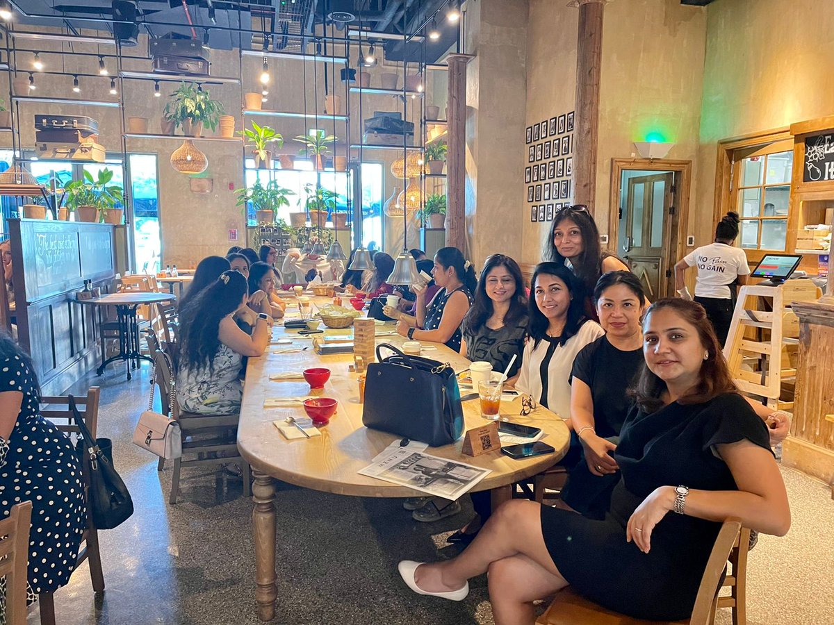 DIA_Principal's tweet photo. Thank you to all our @DIAdubai parents who turned up for our Secondary parent coffee mornings! #DIAcommunity #DreamInspireAchieve https://t.co/DHLKixSXAT