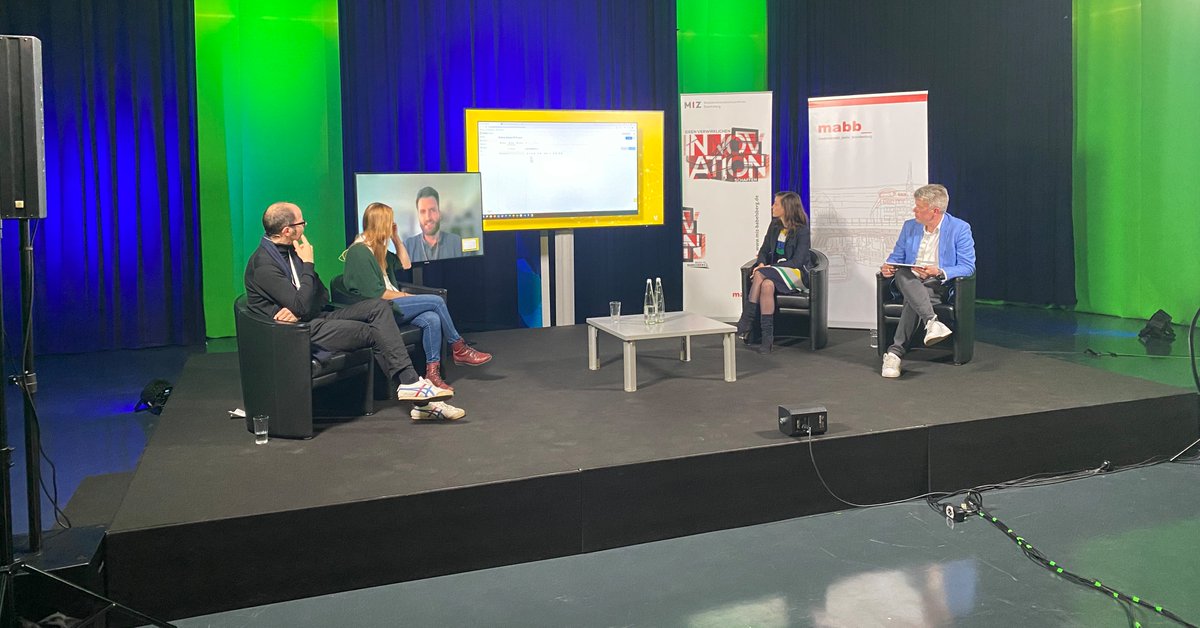 MIZBabelsberg's tweet image. Der Kampf gegen #Desinformation fängt bei guter Recherche an, sagt @horn_tobewild @variamediagroup. Mit MIZ-#Förderung entwickelte sein Team eine Plattform, die mithilfe von #NLP automatisiert und übersichtlich verschiedene Perspektiven zu einem Thema zusammenträgt. #MTHCon2021