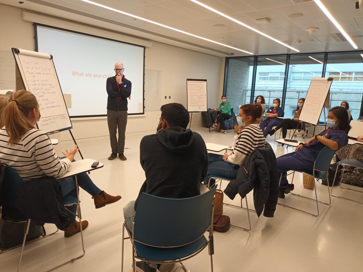 Prof @WalterEppich leading a group discusson regarding the challenges of interprofessoonal communication in the chain of child safeguarding.
#crossingboundaries #simulation #safeguarding @TempleStreetHos @tusla @CMRF_Crumlin @RCSI_SIM @RCSI_Research @RCSI_Irl