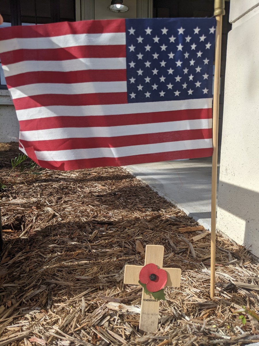 With respect honor and gratitude, thank you veterans!
#VeteransDay2021 #VeteransDay #gratitude #Veterans #RemembranceDay