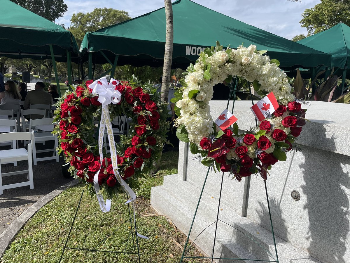 dpedreira's tweet photo. Gracias al #ConsuladoGeneral #Británico @UKinFlorida en #Miami por invitarme a su ceremonia anual conmemorando el #DíadeRecordación y de #Veteranos. Me enorgullece haberlos acompañado para honrar a quienes sirvieron a favor de la #libertad. #DiadelosVeteranos https://t.co/wN2ElkSzcn
